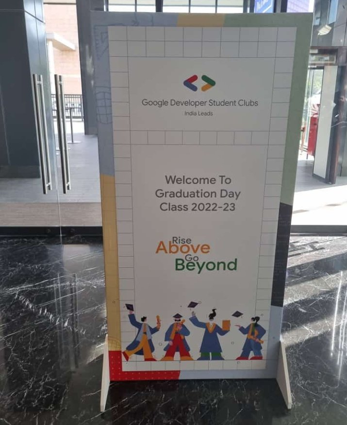 abimelsbk's tweet image. After an year long Dream I woke up At Hilton Inn, Bangalore for #GDSCInGradDay 

#Google #GoogleDeveloperStudentClubs #GoogleDevsIn