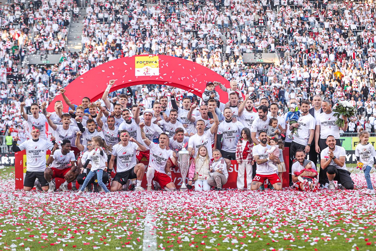 👏 <a href="/AleksanderBobek/">Aleksander Bobek</a> i <a href="/Josepiru20/">pirulo</a> w „jedenastce sezonu” tygodnika <a href="/PilkaNozna_pl/">Piłka Nożna</a>. Kamil Dankowski, Nacho Monsalve i Mateusz Kowalczyk w „jedenastce dublerów”. Do tego nasz bramkarz wybrany „odkryciem sezonu”.