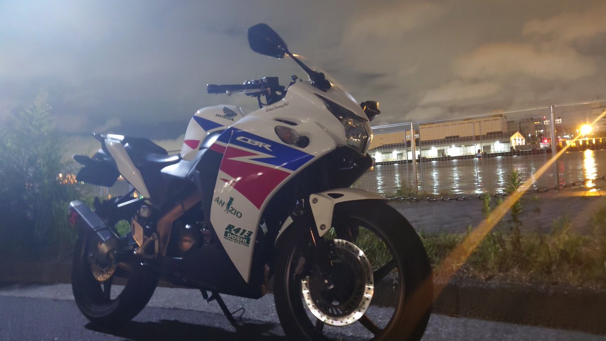 act31hiroki's tweet photo. 5年ほど乗ったけど、高速道路に乗れないくらいしかデメリットを感じなかった。ほんとに乗りやすくて良いマシンだったよ♪
#JC50
#CBR125R https://t.co/ndjOkmRzYX