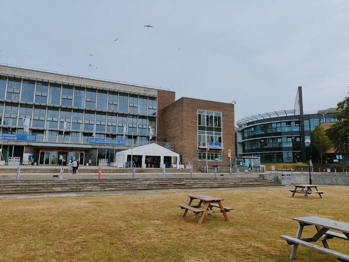 Sun's out (just) and looking forward to meeting prospective <a href="/SUMediaComm/">Moved to @SUMediaAndComm</a> students at the <a href="/SwanseaUni/">Swansea University</a> Open Day today !