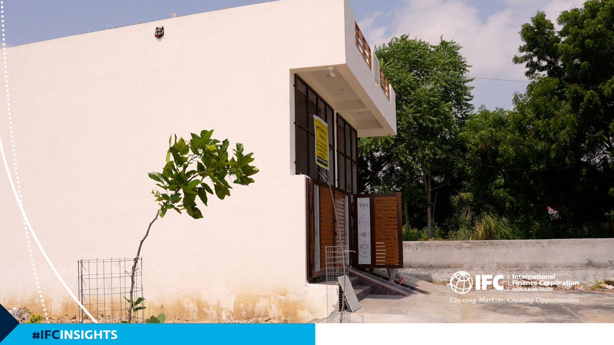 IFC_SouthAsia's tweet image. ✔️Aerated bricks 
✔️Windows with solar shading
✔️Efficient ceiling fans 
✔️Rainwater harvesting 
✔️Low-flow water fixtures
✔️Reflective paint and tiles
Take a tour of  #greenhomes in Jaipur, India, to find out what makes them different. wrld.bg/Wr3950OQjLj #IFCinsights
