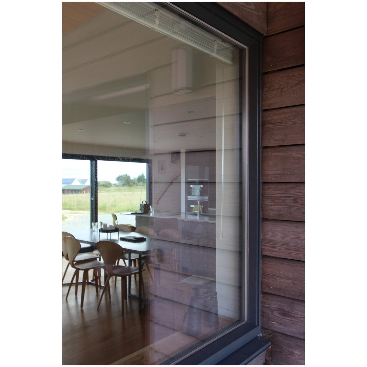 HebHomes's tweet photo. The HebHome is about simple forms, beautiful spaces and refined detailing. And it also helps if you have a special view to enjoy from your expanse of glazing. Not everyone can have meadowland and mountains, but a HebHome can make any place feel special.

#hebhomes  #modernhome https://t.co/LF3V4txkYv