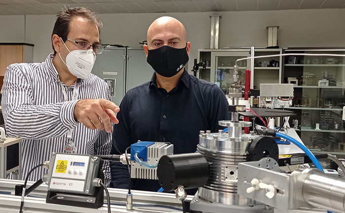 CSIC (@csic) on Twitter photo El <a href="/ITQ_UPVCSIC/">ITQ (UPV-CSIC)</a> realiza investigaciones de excelencia para contribuir a la transición energética.
El @cienciagob destina 9 millones de € al ITQ para desarrollar un hub de innovación en energías renovables y descarbonización industrial.
➡️shorturl.at/lnLU5 El <a href="/ITQ_UPVCSIC/">ITQ (UPV-CSIC)</a> realiza investigaciones de excelencia para contribuir a la transición energética.
El @cienciagob destina 9 millones de € al ITQ para desarrollar un hub de innovación en energías renovables y descarbonización industrial.
➡️shorturl.at/lnLU5