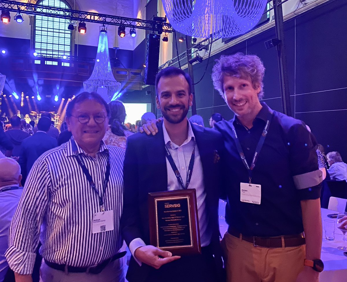 IDanatzis's tweet photo. 🏆 🎉 Extremely honoured to win the 2023 #AMA #SERVSIG Best Service Article Award with Ingo Karpen and Michael Kleinaltenkamp at the #FrontiersinService conference in Maastricht for our paper on #ecosystem #readiness published in @JSR_Updates in 2022!
https://t.co/Ksgo6wGcrt https://t.co/PCPsCfO6jY