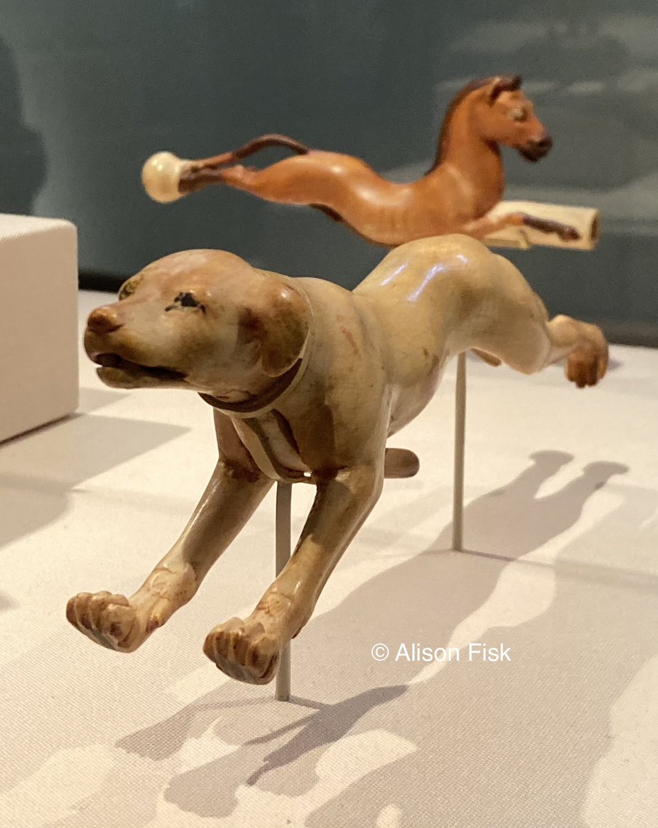 Good dog! 🐾🐕😍 

An amazing c. 3,400 year-old ancient Egyptian mechanical dog. This leaping hunting dog opens and closes its mouth as if barking by using a lever below its chest. Beautifully carved from ivory. Photo my own.

#Archaeology