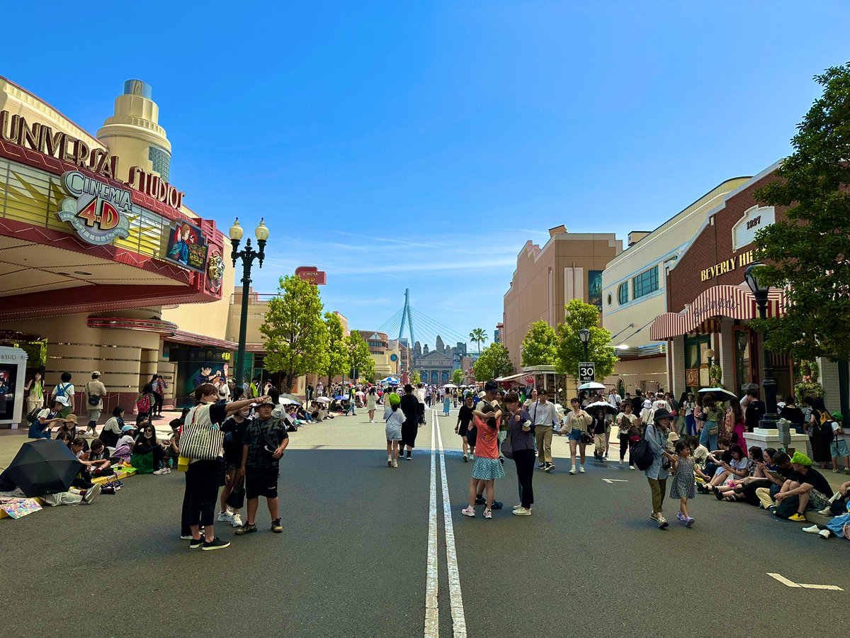 今日は仕事でUniversal Studios Japanへ！外の雰囲気を一瞬だけでも味わえて気持ちNo Limit になりました。