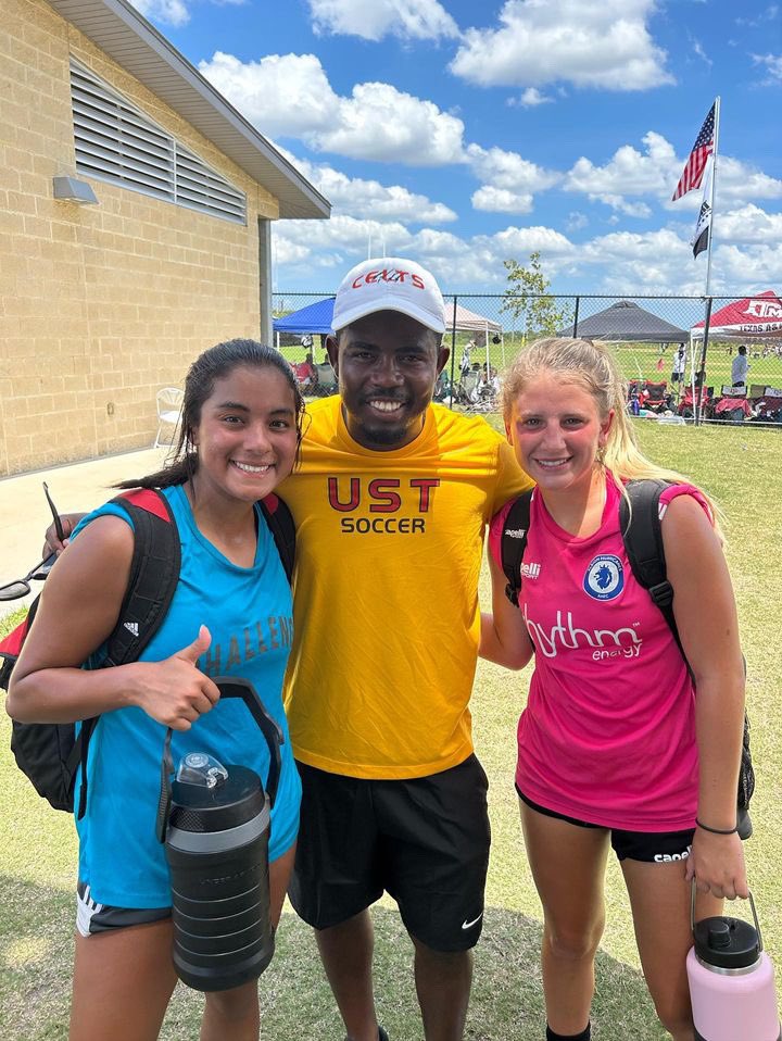 Had a great time today at the University of St. Thomas ID Camp in the Texas heat🔥. Thank you @TakiStewart_  for the invite, and thank you to the UST players and staff for hosting such an awesome camp❗️Go Celts🦁💪🏻@USTWSoccer