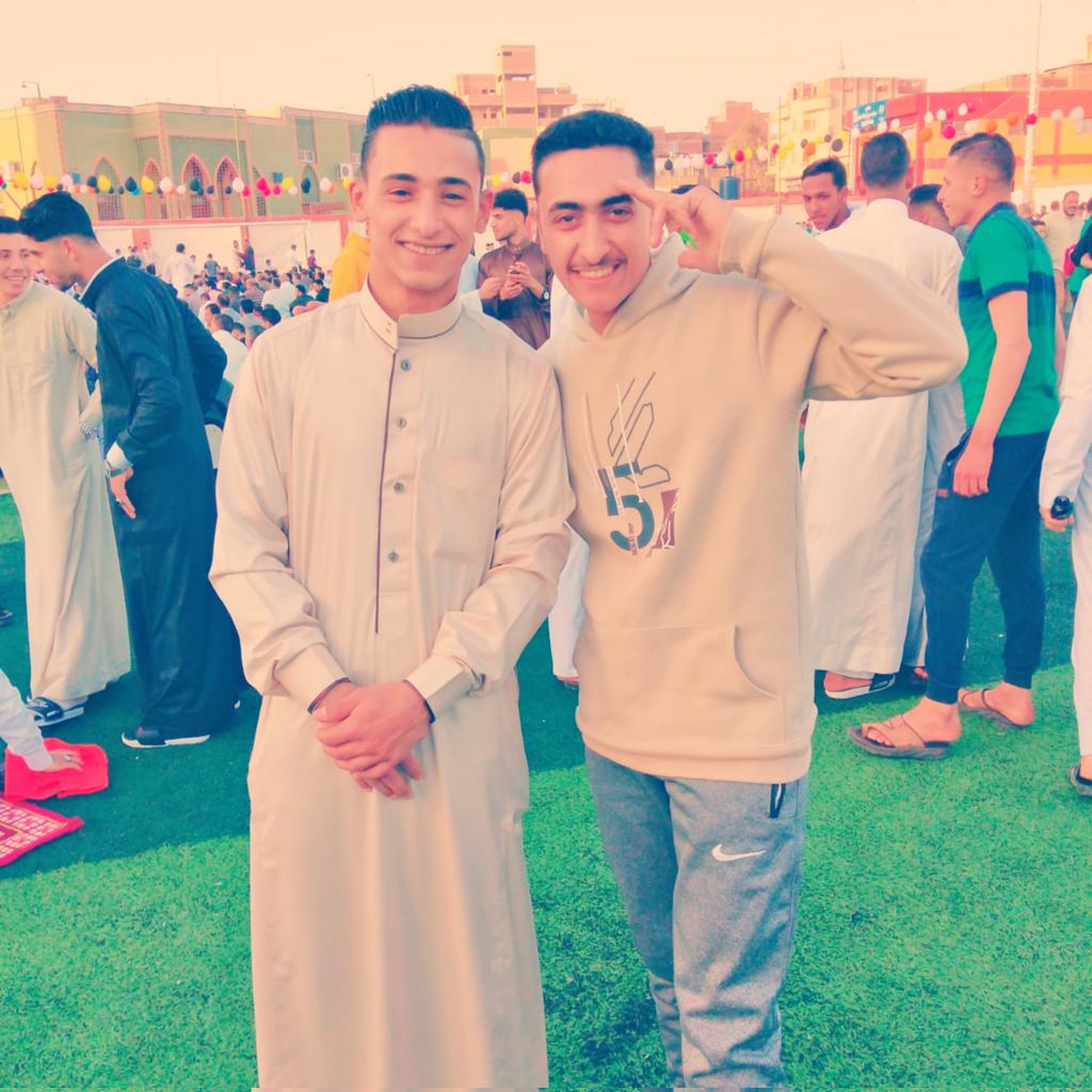 اخرنا في اخرتنا و العظمة لله مش لحد 👑☝🏻