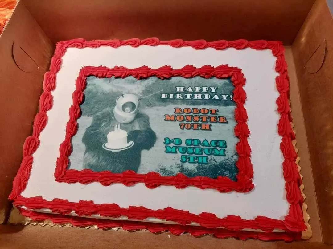 3-D SPACE tweet media