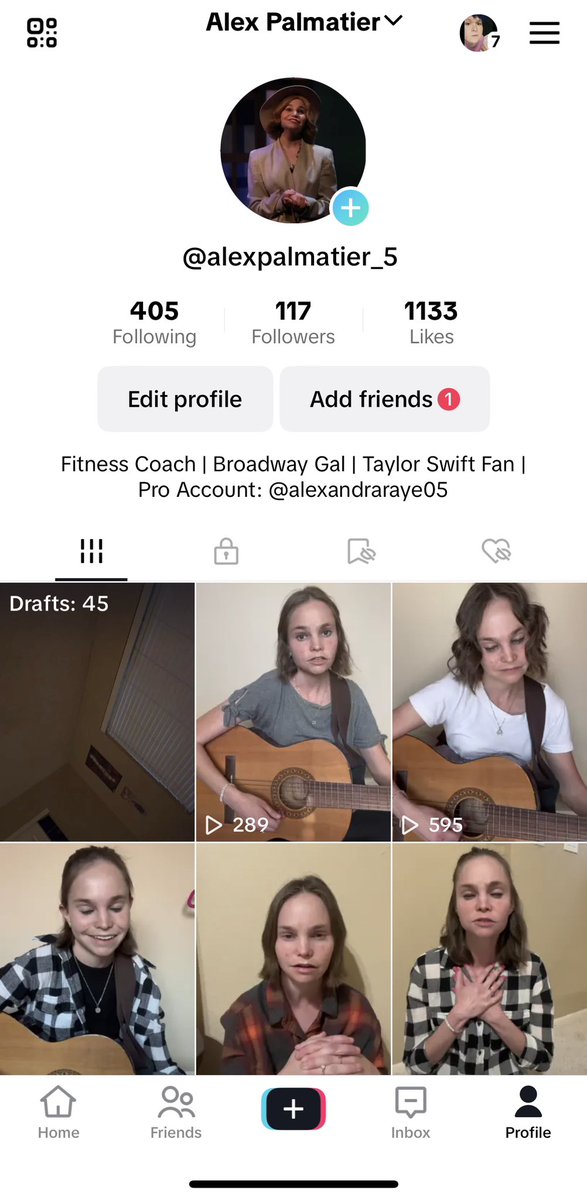 alexpalmatier's tweet image. Just in case Twitter goes down the drain, come say hi on Tik Tok too! ☺️🩷 #Swifttok