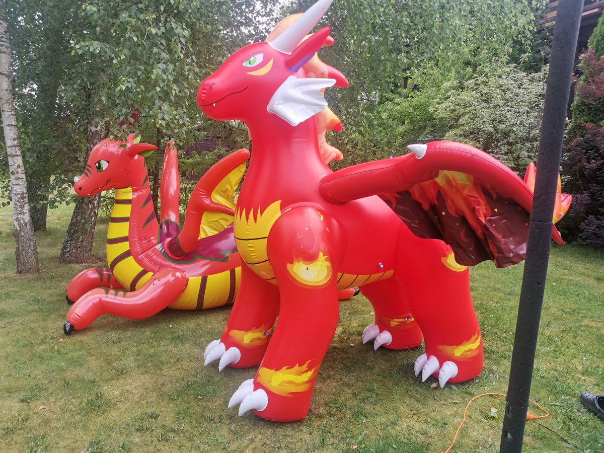 Grimatronic67's tweet image. A day has finaly came. To legendary dergs has finaly met eachother #squeakysaturday