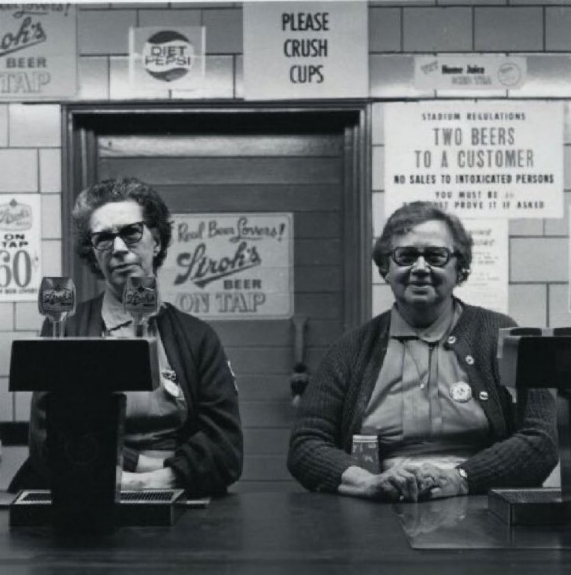 Super70sSports's tweet photo. The Tiger Stadium concession stand was pretty much just like your high school lunch line except they had Stroh’s. https://t.co/qEq6zZzo3w