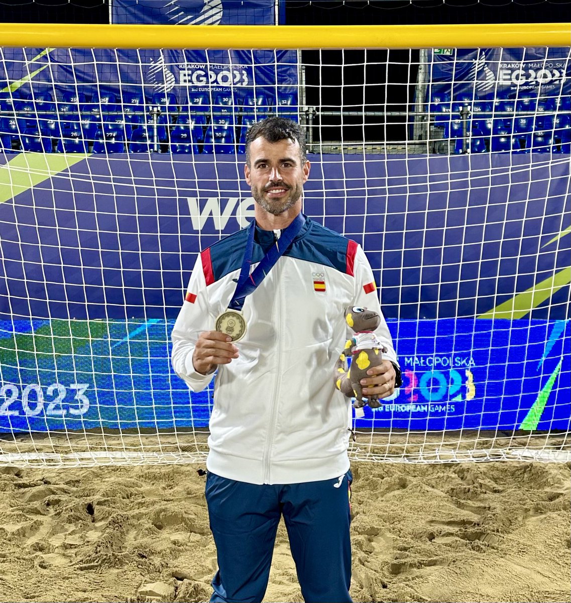 Tercera posición🥉 en los III Juegos Europeos tras vencer a Portugal en penaltis. 
Primera competición defendiendo los colores de mi país, no puedo pedir más. Gracias a todo y cada una de las personas que forman esta familia por todo 🙏🏽