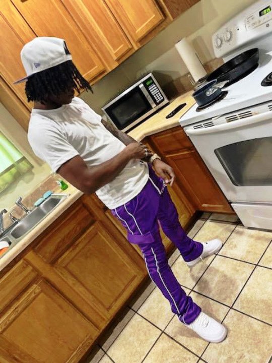 MartinJacarii's tweet photo. Put yiac inside of a song some we ain’t gone play about💜 #LLYiac https://t.co/0dbaDKIKMS