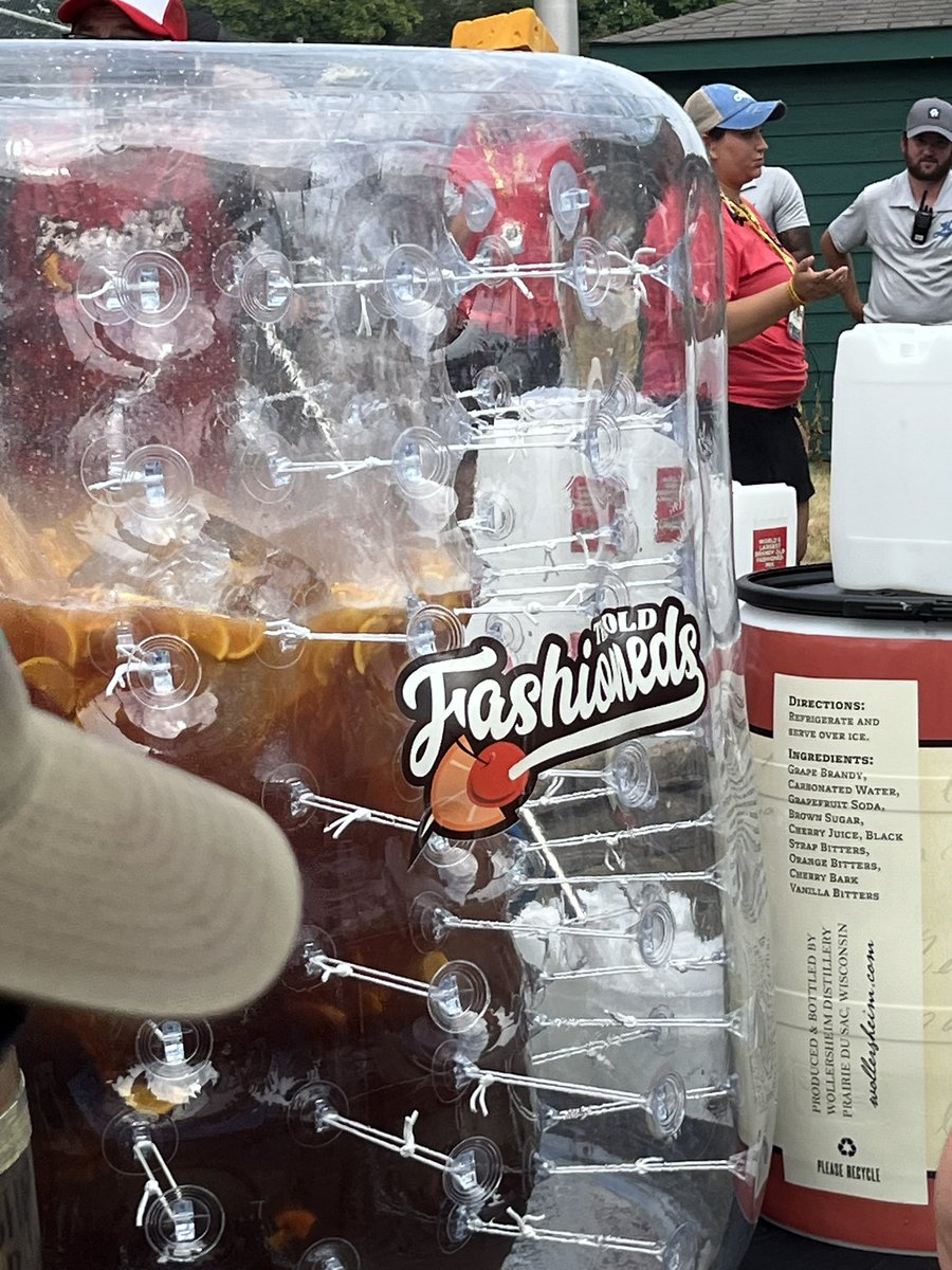 ZacBellman_WNY's tweet photo. People often ask me: Zac, what’s your ideal sports event to attend?
Me:
#OldFashioneds
@MadisonMallards https://t.co/ZFpD7iY1c2