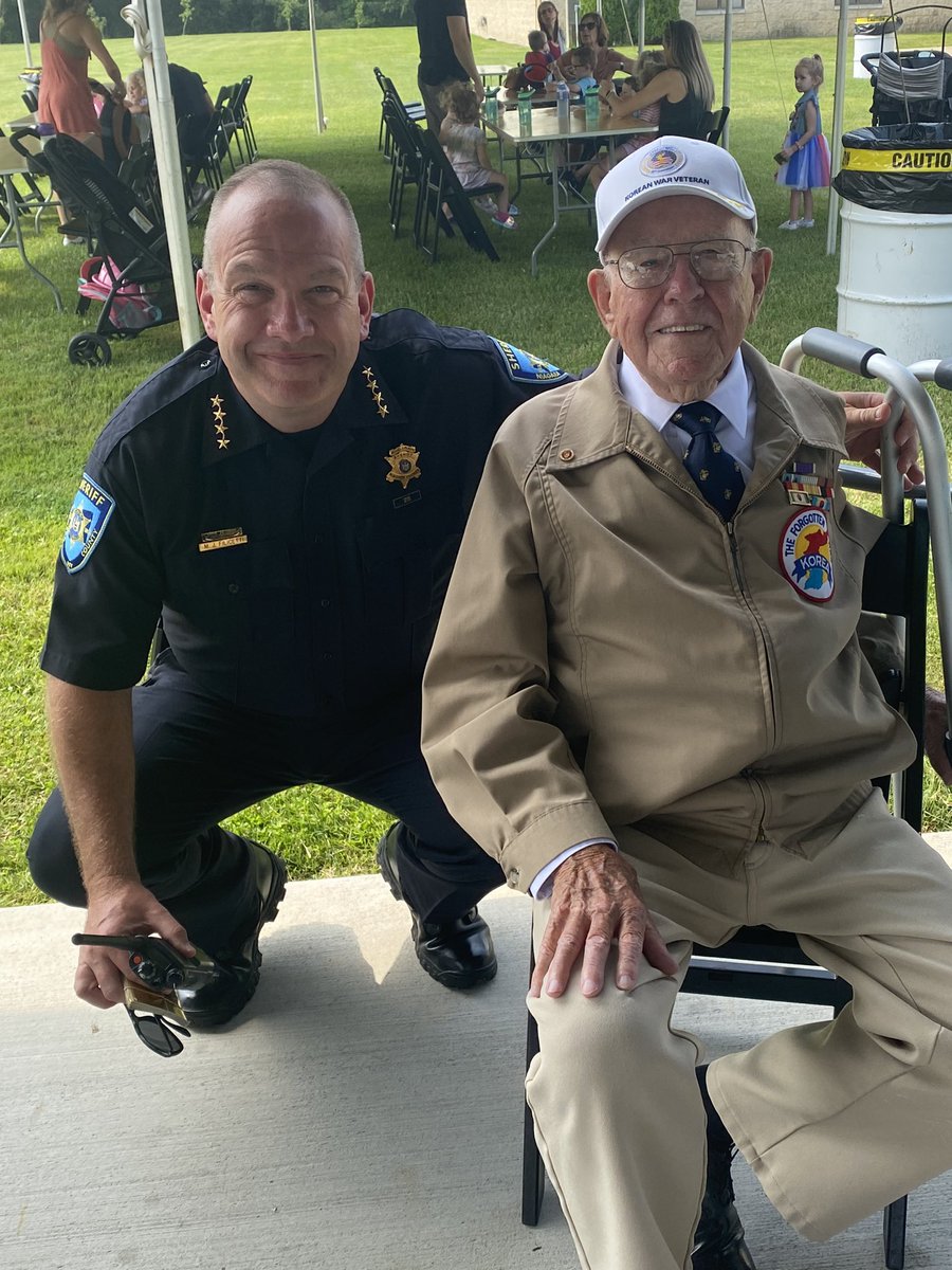 SheriffCar70's tweet photo. Such an honor to meet and spend time with our hero veterans.  This gentleman served in Korea and told me of his long recovery after an incident with a mortar round.  I have nothing but respect for those that have served. https://t.co/pLoiHUrpkf
