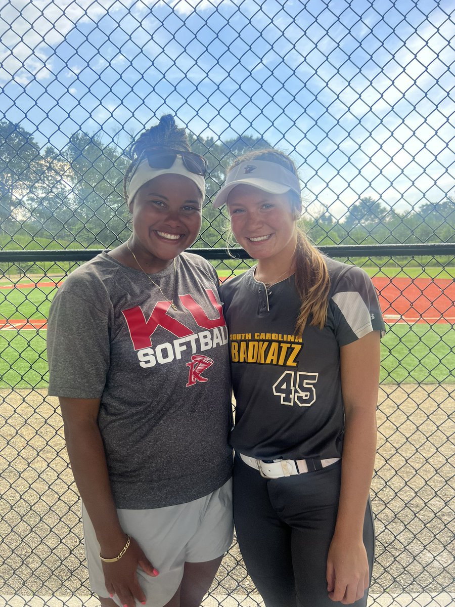 A couple of happy Tornados in Asheville! Bristol, I’ll see you soon. #47days 🌪️🌪️ <a href="/kyleighmpayne/">Kyleigh Payne</a> @KingUSoftball