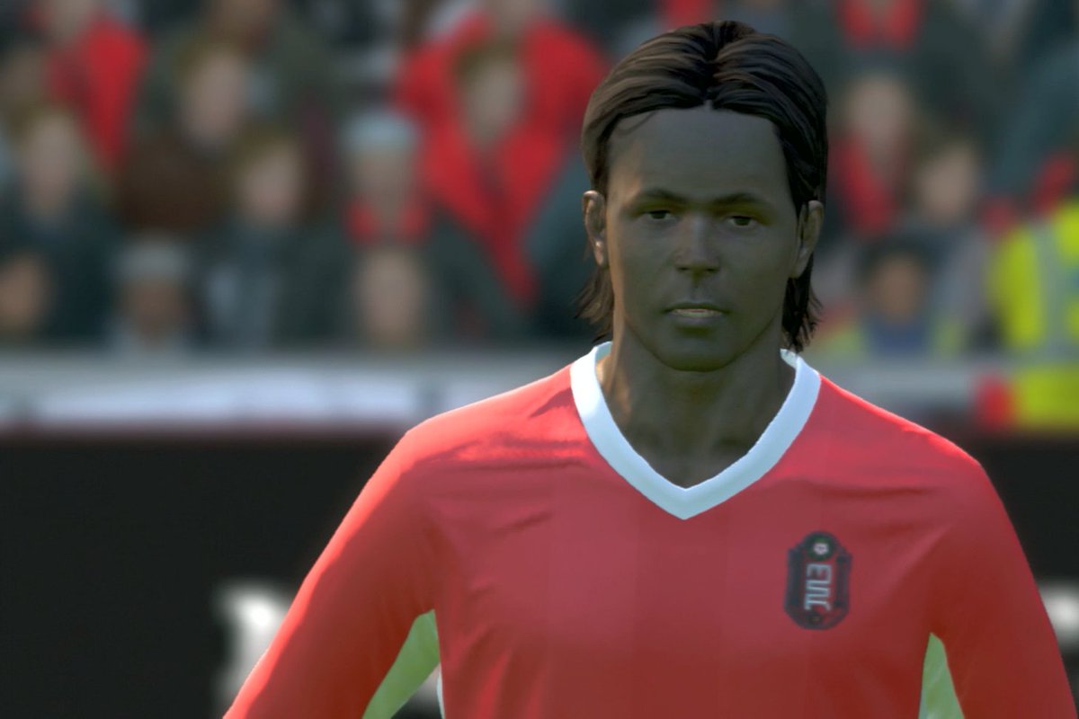 ⏪ Kolo Touré joined Merseyside Red from Man Blue 10 years ago today.

Nailed it, Konami.

#PES2014 #PS3 #OTD