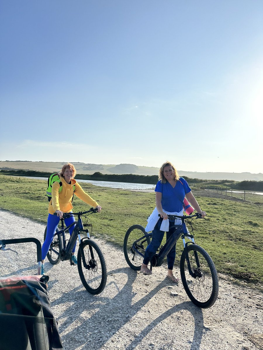 CuckmereCycleCo's tweet image. Amazing evening of cycling and yoga around Cuckmere and @SevenSistersCP 
So much to see and explore, beauty on our doorstep 
#cuckmere #sevensisters #explore #bikes #nature