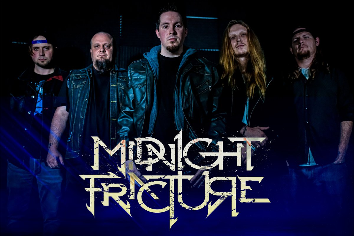 Midnight Fracture (@Nightfracture) on Twitter photo 2023-07-01 17:49:49