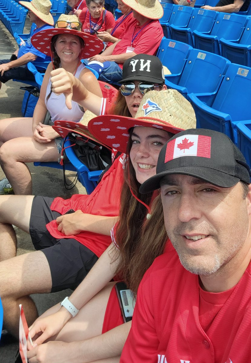 Darson37's tweet image. We made the Yankee Fan wear red!! Happy Canada Day from Nova Scotia!! #Nextlevel #CanadaDay2023 #BlueJays