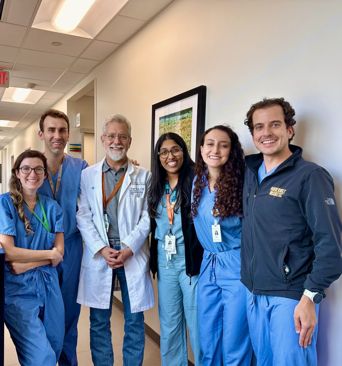 Grateful beyond words! Just finished an incredible urology rotation with the amazing team at @DellMedSchool. Huge thank you @JStuartWolf @ecosterberg, @a_laviana and Dr. Tarah Woodle for their invaluable mentorship and inspiration ❤️ #urology