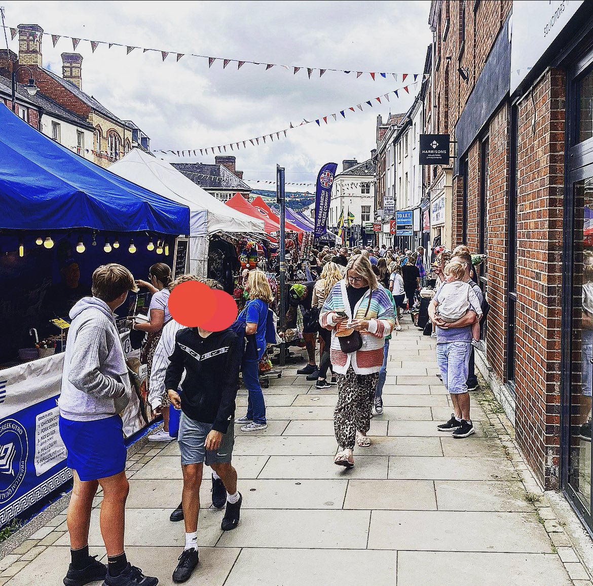 AlexandersWpool's tweet image. Fabulous to see Welshpool so busy today and thanks to everyone who organised the Continental Market.
Fantastic to see 🤩🏴󠁧󠁢󠁷󠁬󠁳󠁿