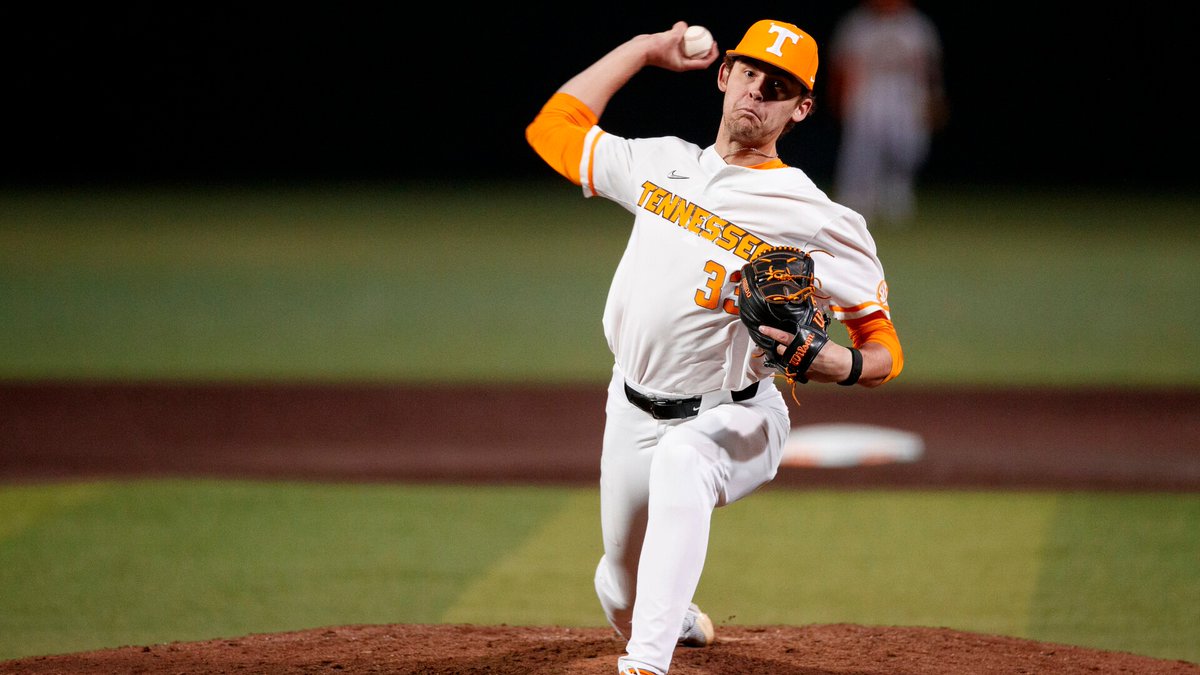 d1baseball's tweet photo. Only one school has boasted a D1Baseball freshman All-American in each of the last three seasons ... 

@Vol_Baseball 🍊

See who else joined second-team selection AJ Russell on this year's freshman All-America teams ⤵️

🔗 https://t.co/WLu3gnqJDq https://t.co/iqRoUldL0B
