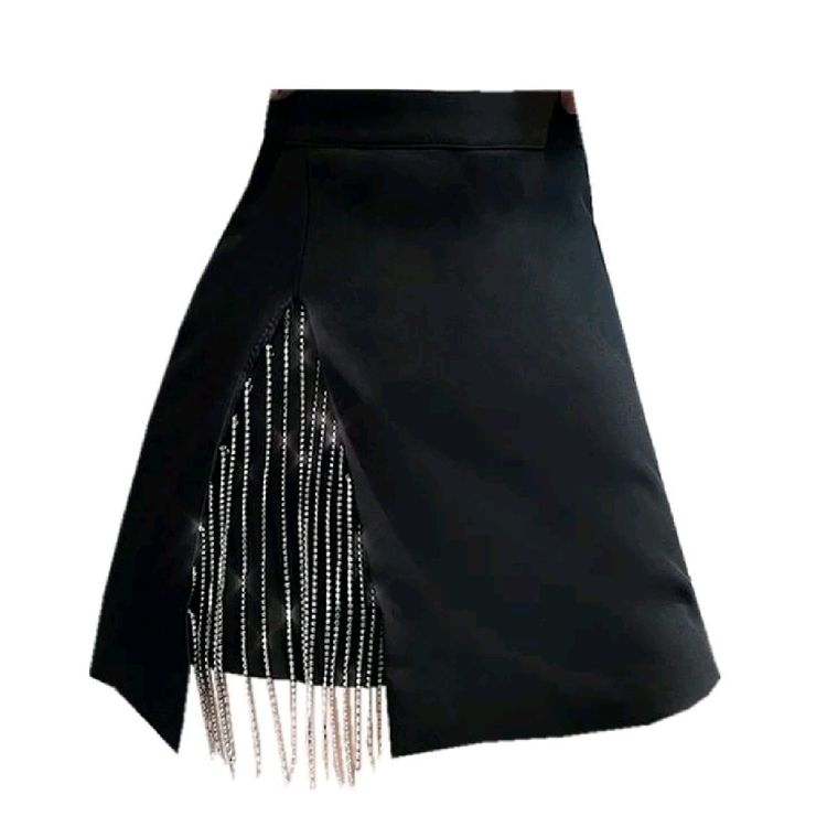 hear me out:
Gerard, this skirt, next tour.