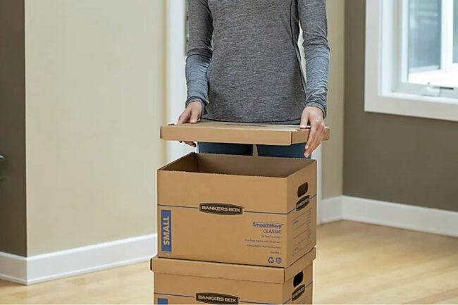 Caring_Cohen's tweet photo. Where should you buy #moving boxes? Check out these top places. #movingtips  https://t.co/eVEj0rbVOn https://t.co/SHvUXWHDtN