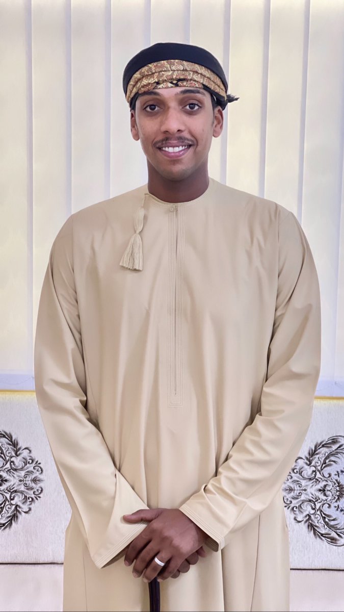 وفي ختام العيد :

الله يعوده علينا وعليكم عاماً بعد عام لا فاقدين ولا مفقودين 🙌🏼🖤💛