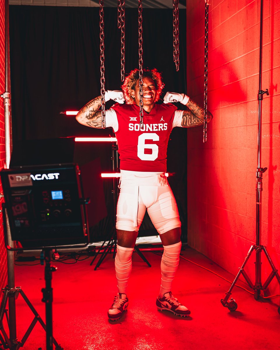 LV Bunkley-Shelton (Coach LV) tweet media