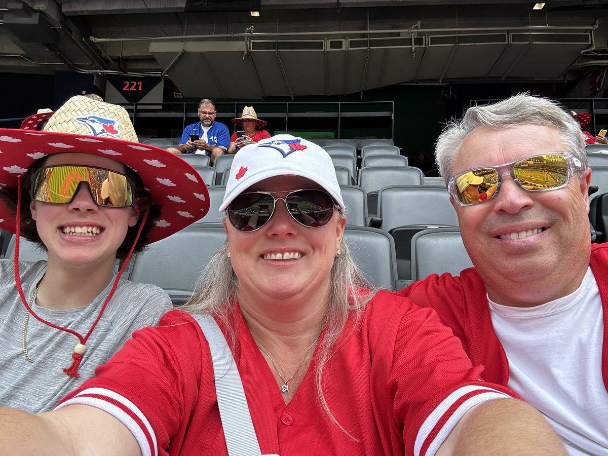 Lisa_Ont's tweet image. Happy Canada Day!! Go Jays Go! #nextlevel