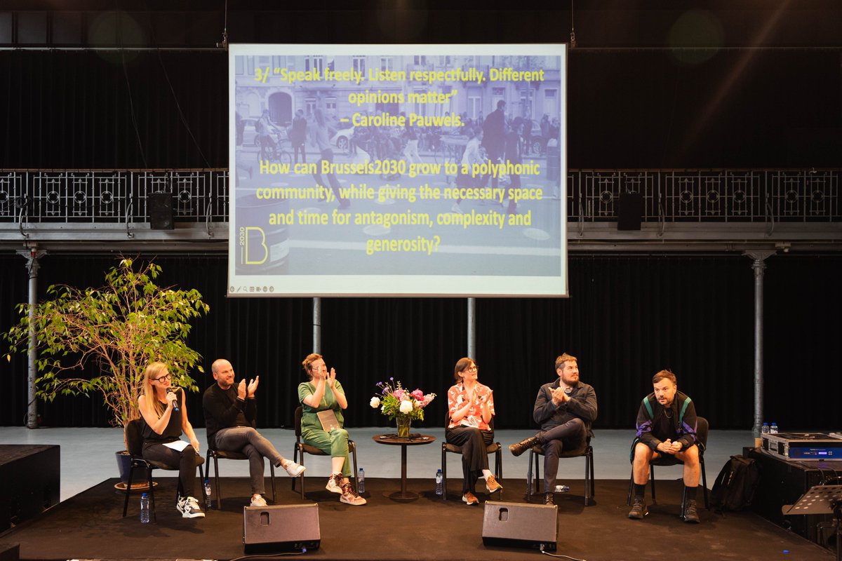 MolenbeekforBXL's tweet photo. ⏪ Aujourd'hui, nous avons marqué Jour 4 de la #Brussels2030 #SummerAssembly. Pour revivre les #discours, les #discussions et les #labs de co-création d'aujourd'hui, consultez le compte-rendu quotidien des #étudiants de l' @ULBruxelles et de la @VUBrussel:
https://t.co/kgf5EDG1gg https://t.co/uGWrcSzDPV