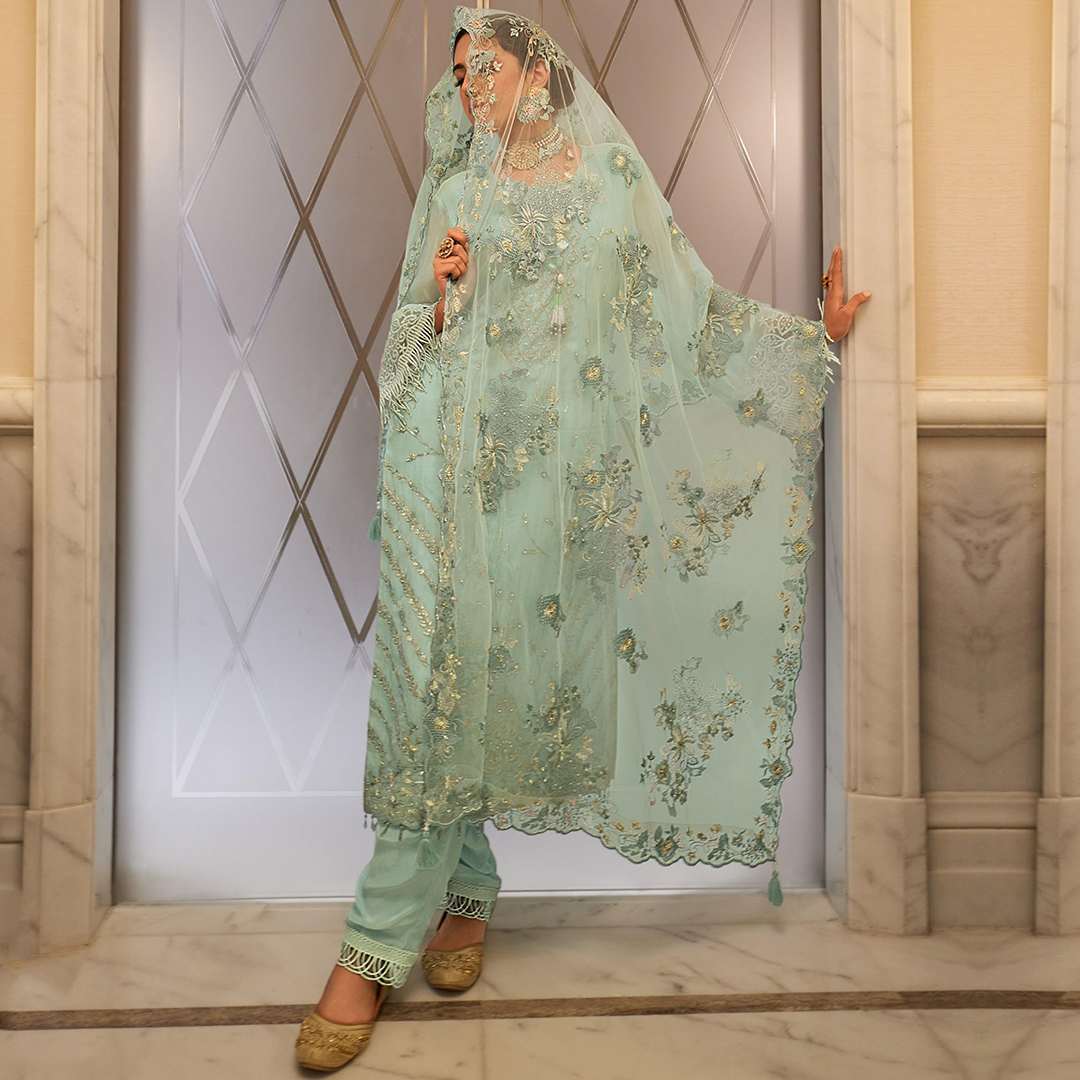 panashindia's tweet photo. Sartorials that will take you on an enchanted journey with their aesthetic blend of lush embedded stories and soft hues ✨ 

Shop Now: https://t.co/E5iX1unSqO 

#pantsuits #PanashIndia #Newcollection #EidLook #festivefashion https://t.co/OwMXMWXugo