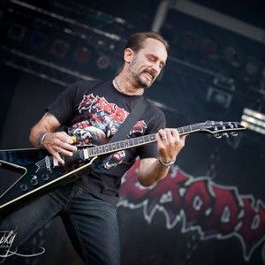 NoClass_Radio's tweet photo. 01 de julio de 1963. Nace Rick Hunolt en Berkeley, California, Estados Unidos,​ es un guitarrista conocido  por haber pertenecido a la banda de thrash metal Exodus. #RickHunolt #Exodus https://t.co/fzAonJAClh