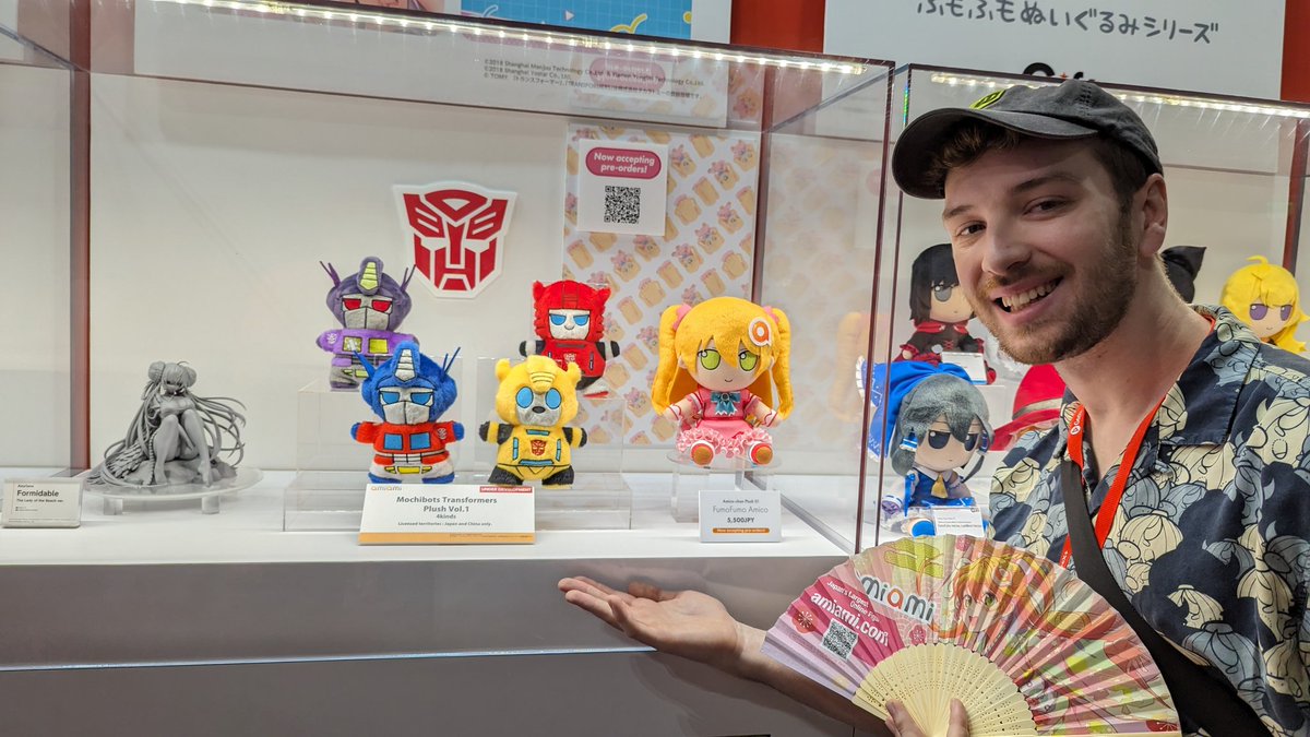 Amiami has a ton of awesome figures over at AX. Check them out at