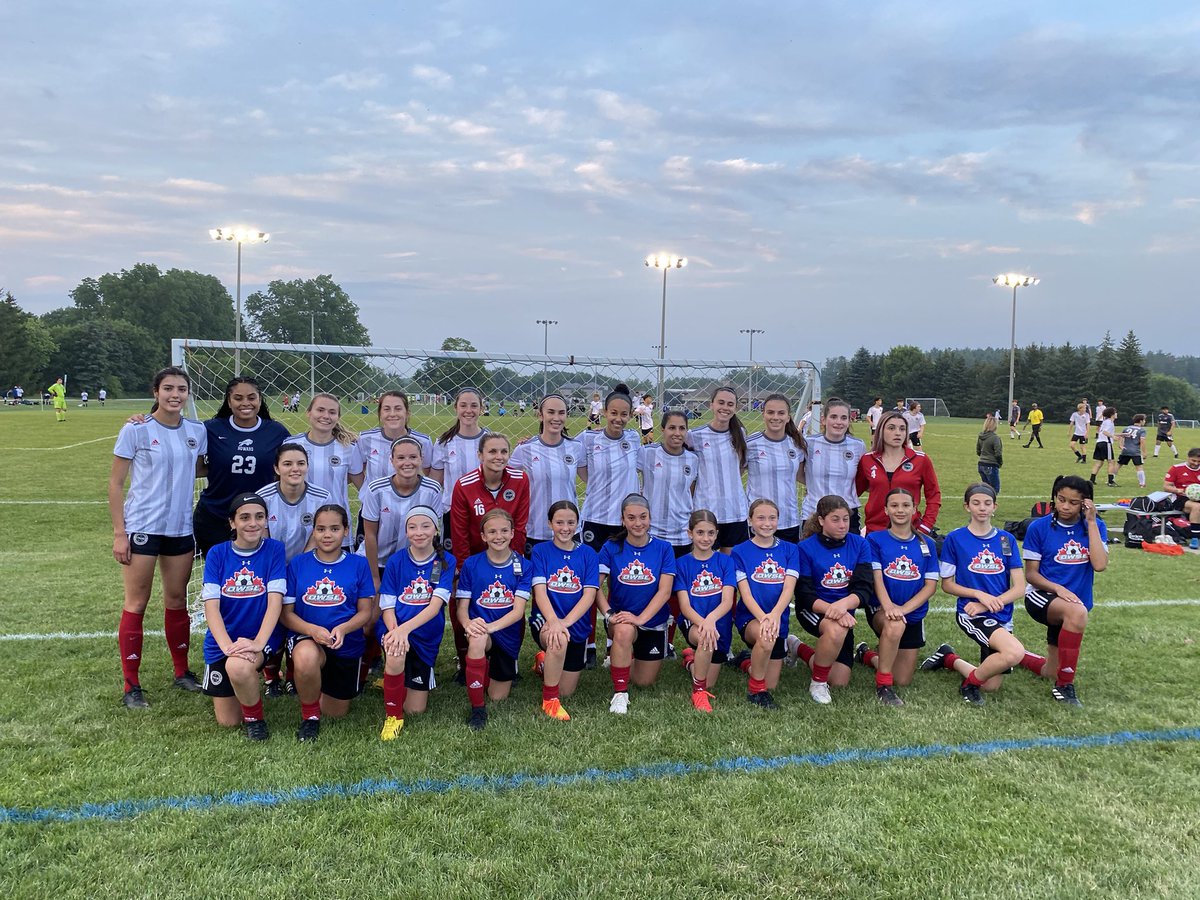 OWSL_Account's tweet photo. Caledon United FC from #OWSL Provincial invited the club’s U12 Girls team out to warmup with them at their match this week. The girls were thrilled to received OWSL shirts as well.
Looking forward to having them in our league in a few years time!
#nextgen https://t.co/UP3yet5Rcx