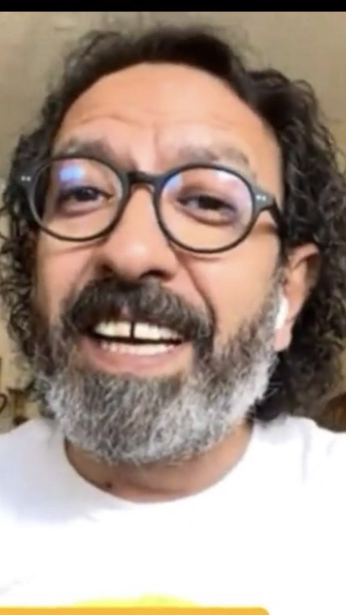 Desde que abrí mi cuenta, jamás he hablado mal del físico de nadie. Hoy veo el video de <a href="/monocordio/">Fernando Rivera C.</a> <a href="/julioastillero/">Julio Astillero</a>  y la mujer <a href="/anafrancismor/">Ana Francis Mor (Ana Francis LBP)</a>  hablar del físico de una mujer. Sin mirarse antes al espejo. 
Que bajo, que ruin, después de este sexenio nadie les dará un hueso ni un