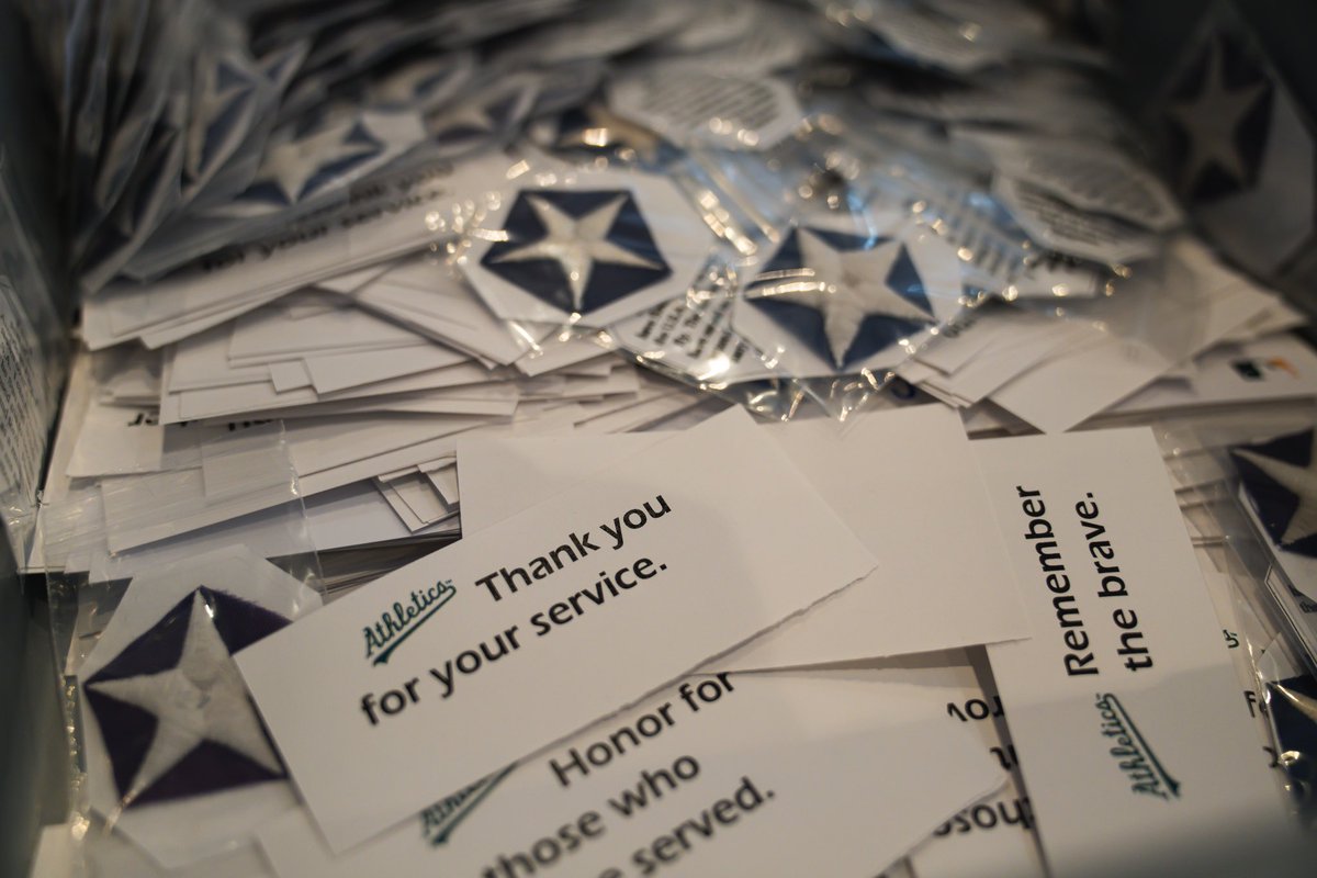 1,000 care packages for homeless veterans packed and ready to go! 

Thank you to all current and former service members for their service 🫡