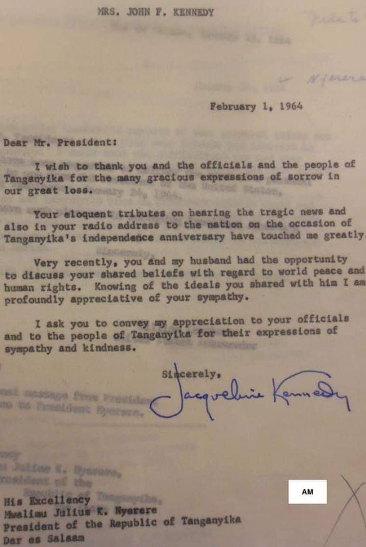 Mwalimu na aliyekuwa Rais wa Marekani, J.F. Kennedy walikuwa marafiki sana, walikutana 1961 miezi ya kabla ya Uhuru, na 1963 baada ya Uhuru.

JFK alipofariki 1963, Mwalimu alimwandikia barua ya pole mkewe, Jacqueline Kennedy, na Mama Jacquiline akamjibu Nyerere kwenye barua hii.
