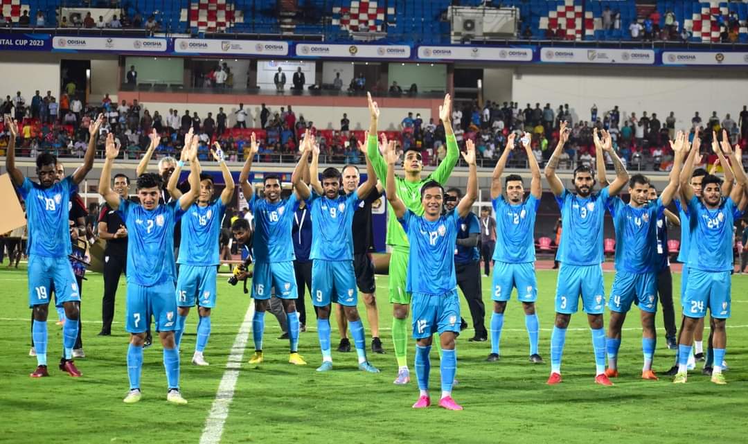 And we are into the Finals of the #SAFFChampionship2023 🇮🇳

You guys have made the entire Nation proud! Let's do this boys!! 💪

@IndianFootball 🏟️⚽🏆

#LBNIND #BlueTigers #BackTheBlue #IndianFootball #IndianFootballForwardTogether