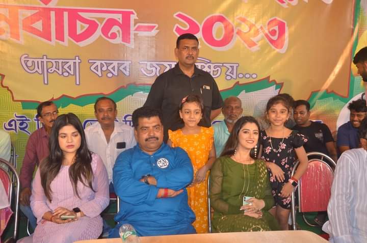 narayangoswamii's tweet photo. আজ অশোকনগর বিধানসভা এলাকার গুমা রেনেসাঁ মাঠে তৃণমূল কংগ্রেস প্রার্থীদের সমর্থনে আয়োজিত জনসভার কিছু মূহুর্ত |
#panchayetelection2023
#AshoknagarAssembly
@AITCofficial @MamataOfficial @abhishekaitc @kakoligdastidar https://t.co/PSO5u2GCtf