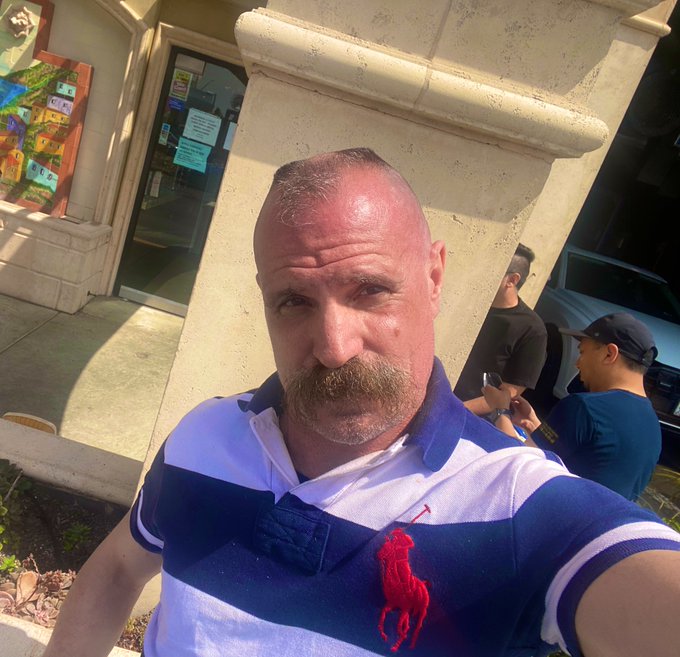 Fully &lsquo;Shoed at the Car Wash! #flattop. #horseshoeflattop https://t.co/LlGKGgUCZ5<a href="/tag/flattop"class="tags">#flattop</a><a href="/tag/horseshoeflattop"class="tags">#horseshoeflattop</a>