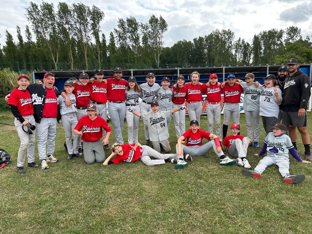 ViperesV's tweet photo. JOURNÉE FINALES !!!

Les 15U sont Champions HDF 🏆 et 4e avec l’entente Tourcoing/Va.

Les 12U terminent 4e.

Et les 9U sont Champion HDF 🏆.

Bravo à tous nos jeunes et aux coachs !!!

🥳💪🏆 https://t.co/t2szLL6PHw