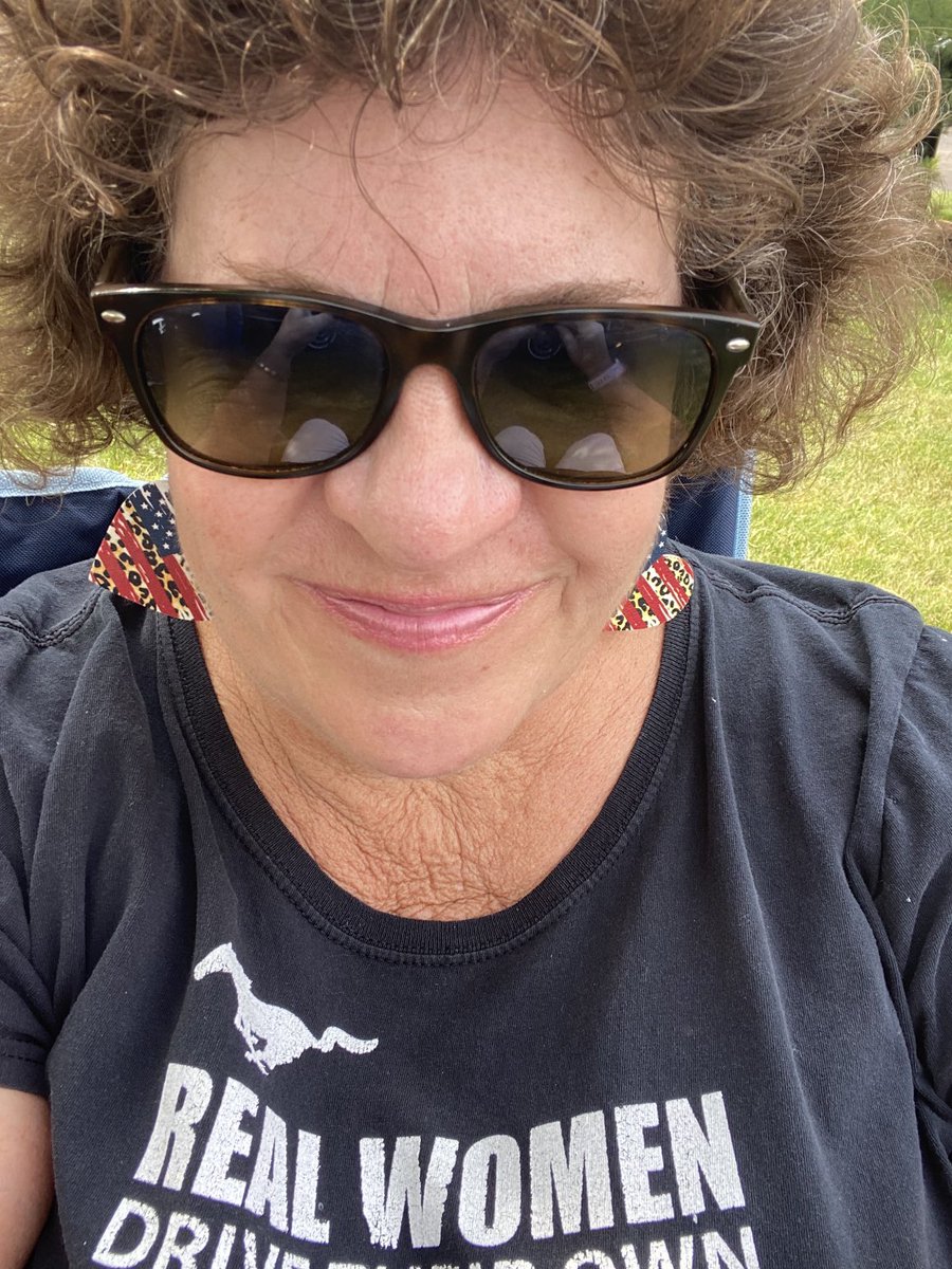marietculver's tweet photo. “Caddyshack Reunion” with my Pittsburgh Mustang Buddies that worked together in the 80’s at #AlleghenyCountryClub #SewickleyPa at our yearly Car Show Cruise @FordMustang #FriendsforLife #ClassicCars #RealWomenDrivetheirOwnMustangs ❤️💙❤️💙🇺🇸 #PittsburghNative https://t.co/Pe4gL5WDww
