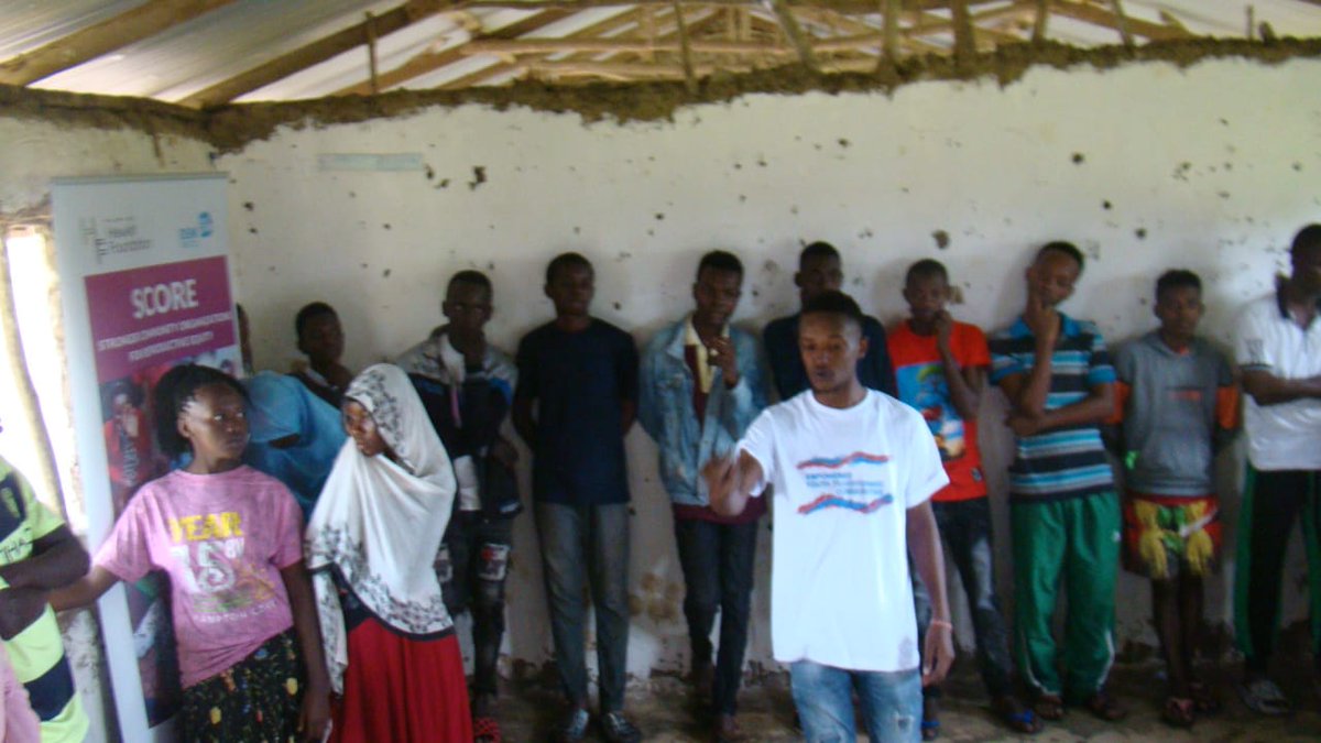 Today we met with young people of Juakali and Tiwi areas where we engaged in a community-based peer learning session sharing to them information on STIs, HIV/AIDS, Lifeskills, Drug and substance abuse.#Scoreproject 
@Lycbo
@DSWKenya 
#empoweredyouthtransformedcommunities