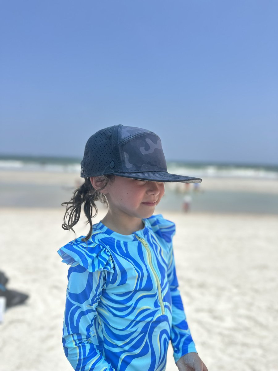 whiskeyrunga's tweet photo. @MelinBrand kids hats comin? https://t.co/479RQy94IV