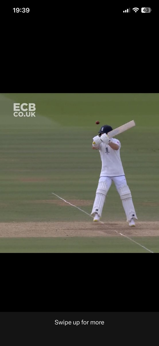 Should have been called a no ball anyway. Above head height. #Ashes