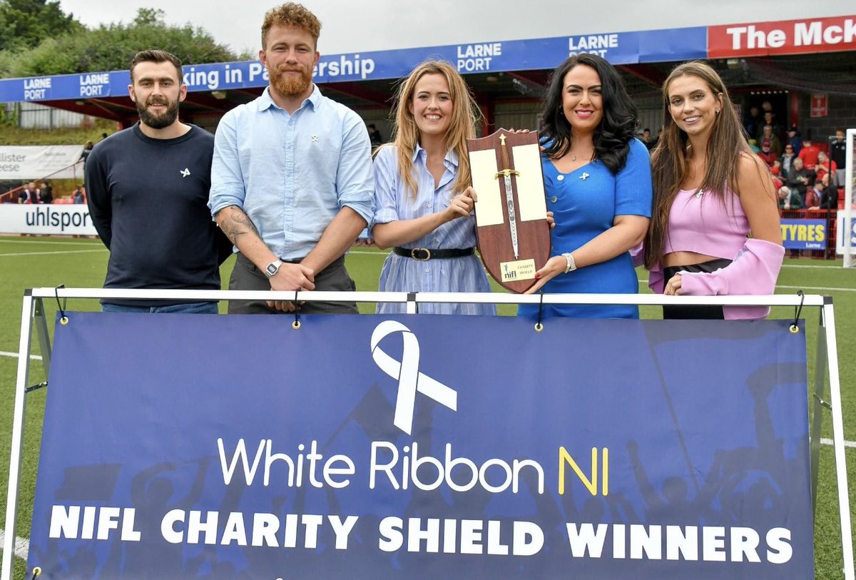A win for our team at White Ribbon NI today as we once again witnessed the power the football community can generate towards change. 
Thank you @OfficialNIFL @CrusadersFC @larnefc for supporting our work to end violence against women and girls in Northern Ireland
#ListenLearnLead